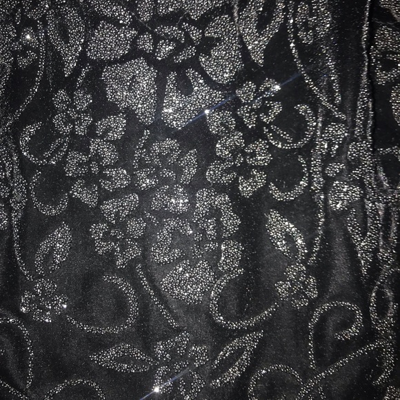 Tadashi Evening Blouse - Picture 2 of 4